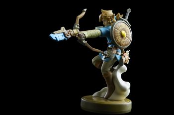 images/products/amiibo_tloz_botw_archer/__gallery/amiibo_Zelda_E32016_image01-3_Link(Archer).jpg