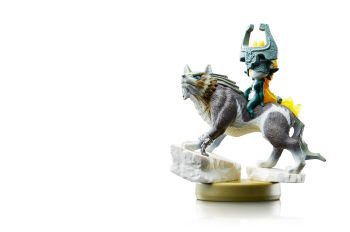 images/products/amiibo_ztp_wolf_link/__gallery/nvl_ak_imge01_9_r_ad.jpg
